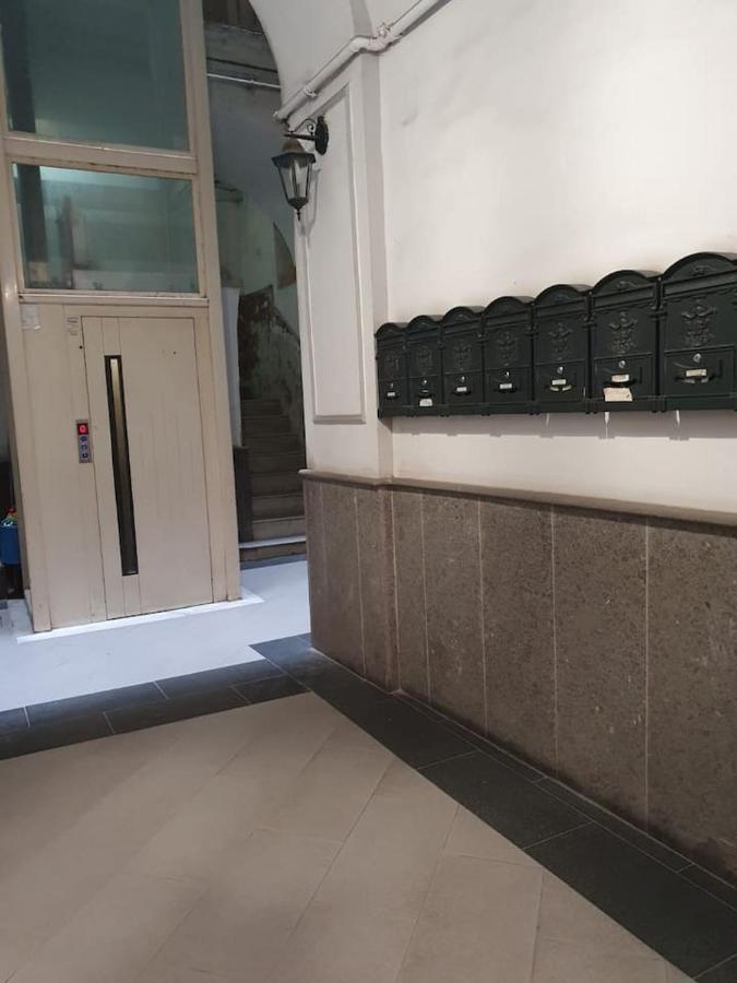 Traversa Toledo, Intero Appartamento Al Plebiscito Naples Exterior photo